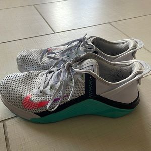 Nike womens metcon size 8